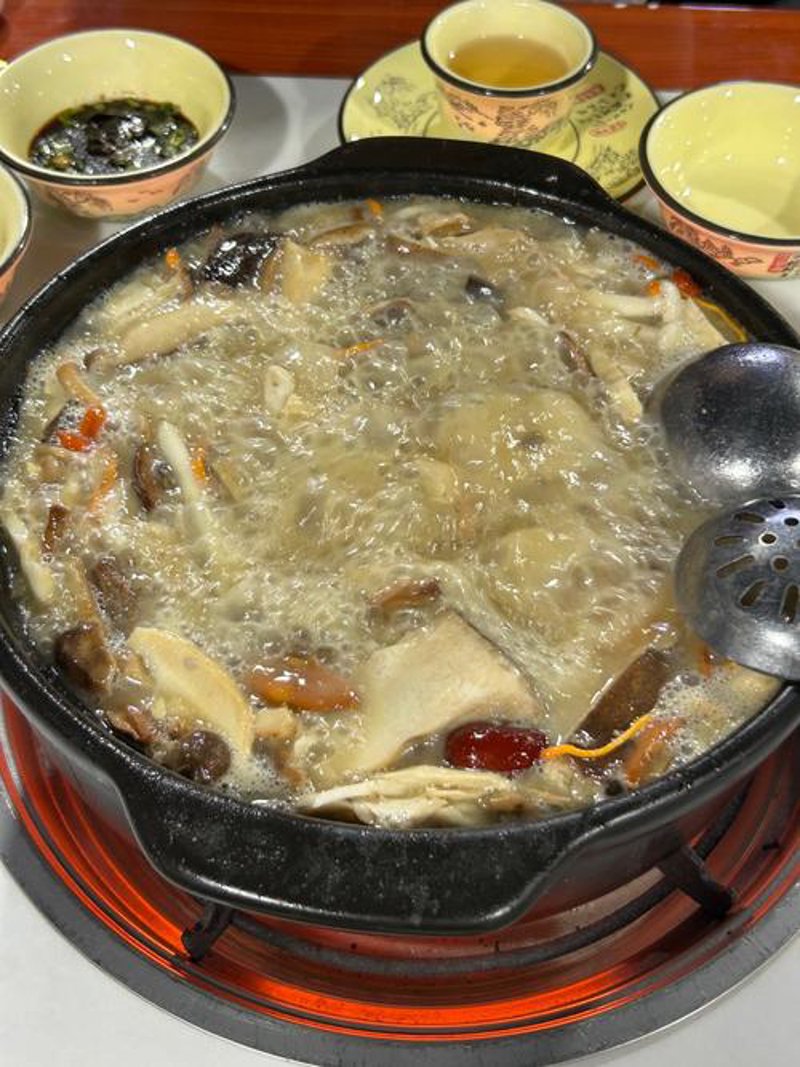 河南餐饮业：从地方美食到国际味蕾